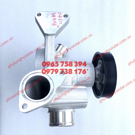 2510084403 BƠM NƯỚC ĐỘNG CƠ HYUNDAI TRAGO D6CB - D6CC