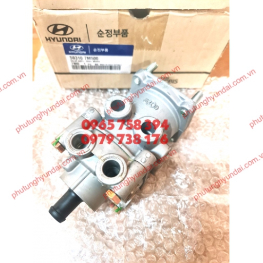 595317M500 CÓC ĐẠP THẮNG HYUNDAI TRAGO